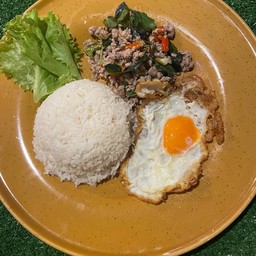 กระเพราหมูสับ(ราดข้าว)