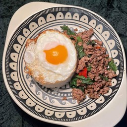 กะเพราหมู