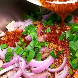 ลาบ เส้นเล็ก หมูสับ + กุ้ง