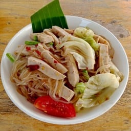 ตำเส้นเล็กหมูยอ