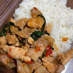 กะเพราหมูชิ้น