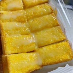 ขนมปังแผ่นปิ้ง เนยสดนมน้ำตาล ( 2แผ่น )