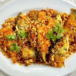 ปลาทูทอดขมิ้น