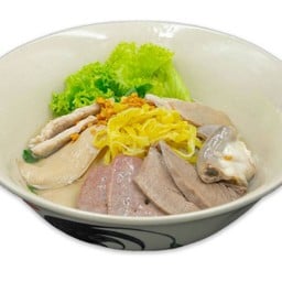 ก๋วยเตี๋ยวเครื่องในพิเศษ