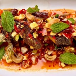 ปลาช่อนทอดลุยสวน