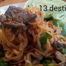 ลาบมาม่าตับหมู