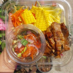 ยำไปเรื่อย ส้มโออัมพวา สลัดโรล