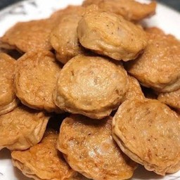 หมูยออุบลทอด