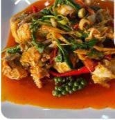 ปลากะพงทอดผัดพริกไทยดำ