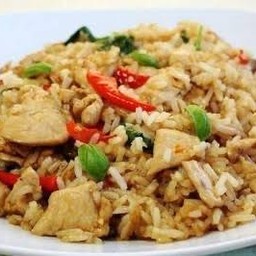 ข้าวคลุกกะเพราหมูชิ้น