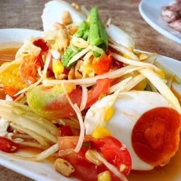 ตำไทยไข่เค็ม