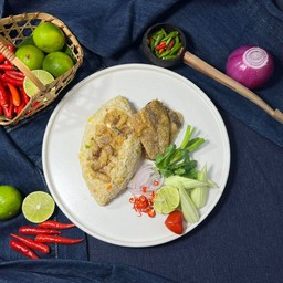 ข้าวผัดปลาสลิด