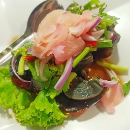 ยำไข่เยี่ยวม้า