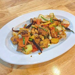 ปลาช่อนผัดเม็ดมะม่วง