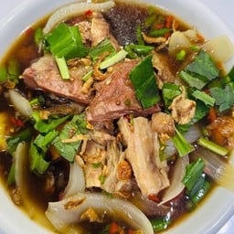 ซุปหางวัวไม่เหมือนชาวบ้าน