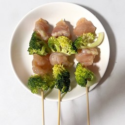 บล็อคโคลี่ไก่