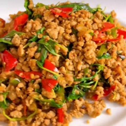 กะเพราหมูสับ (กับข้าว)