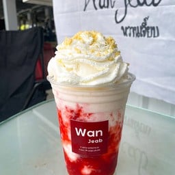 สตอเบอรี่ ชีสเค้ก นมสด