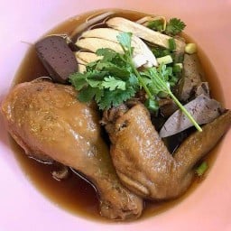 ข้าวคลุกน้ำพริกหมูสับ