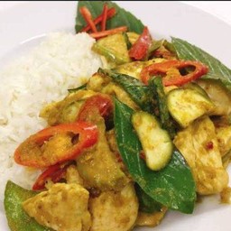 พริกแกงไก่มะเขือ