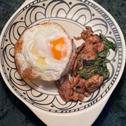 กะเพราหมูชิ้น