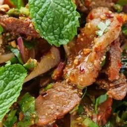 น้ำตกเนื้อ