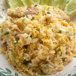 ข้าวผัดหมู