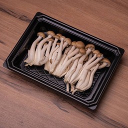 Brown Shimeji Mushroom (เห็ดชิเมจิน้ำตาล)