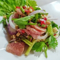 ยำแหนมสด