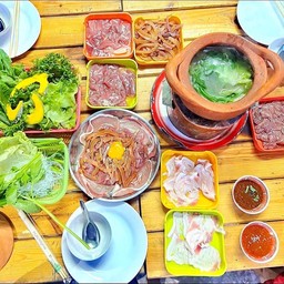 ล้านหมูจุ่ม&แจ่วฮ้อน นครสวรรค์