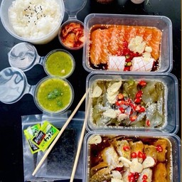 เซตแซลมอน  กุ้ง  ปูม้าดองน้ำปลา   +ข้่าวญี่ปุ่น