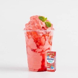 สตอเบอร์รี่นมเปรี้ยว