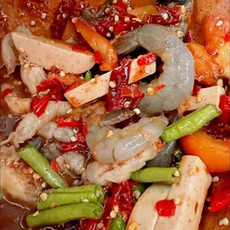 ตำหมูยอ กุ้งสด เล็บมือนาง