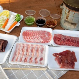 ชุดหมูสุดคุ้ม