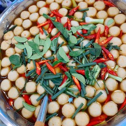 ขนมจีนน้ำยาป่าปลาทู (ทาน 2 ท่าน)