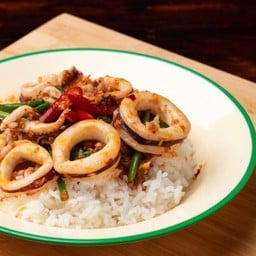 ข้าวปลาหมึกผัดพริกเผา(DR)