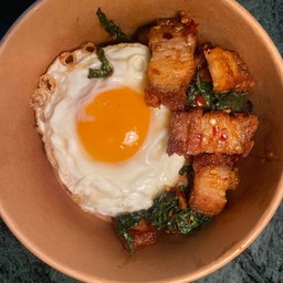 กะเพราหมูกรอบๆๆ