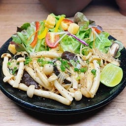 เห็ดรวมผัดเนย