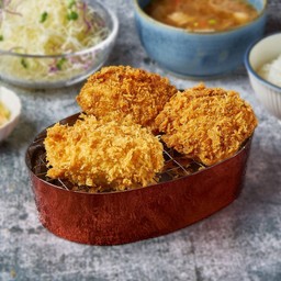 ชุดทงคัตสึหมูสันในและโคโรเกะครีมปู