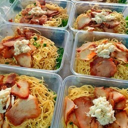 เซ็ต อิ่มยกทีม (เลือกจานหลัก + เครื่องดื่ม ) (10 ชุด)