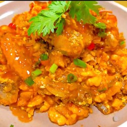 ปลากระป๋องยำผัดไข่ + ราดข้าว