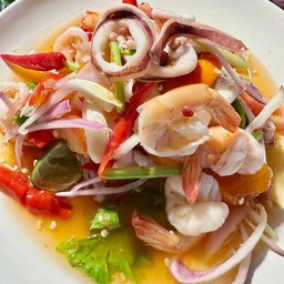 ยำกุ้ง ปลาหมึก