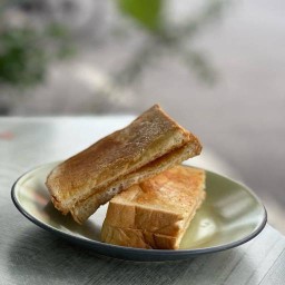 ขนมปังปิ้งสังขยาไข่โบราณ