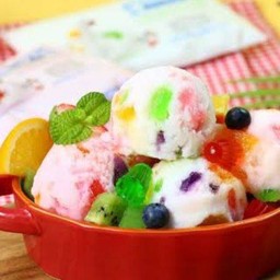 ไอศครีมกะทิโบราณใส่ปีโป้