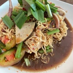 ตำมาม่าทะเล