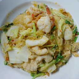 สุกี้แห้ง