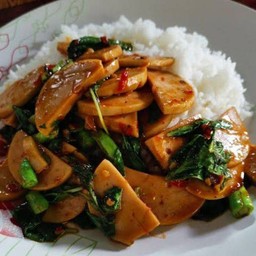 กระเพราหมูยอ