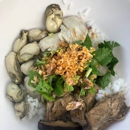 หอยนางรม ชี่โครงตุ๋นเห็ดหอม