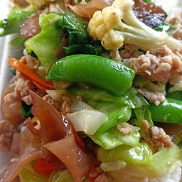 ผัดผักรวมหมูสับ(ราดข้าว)