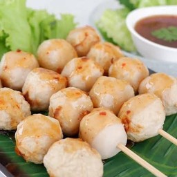 ลูกชิ้นหมูปิ้ง
